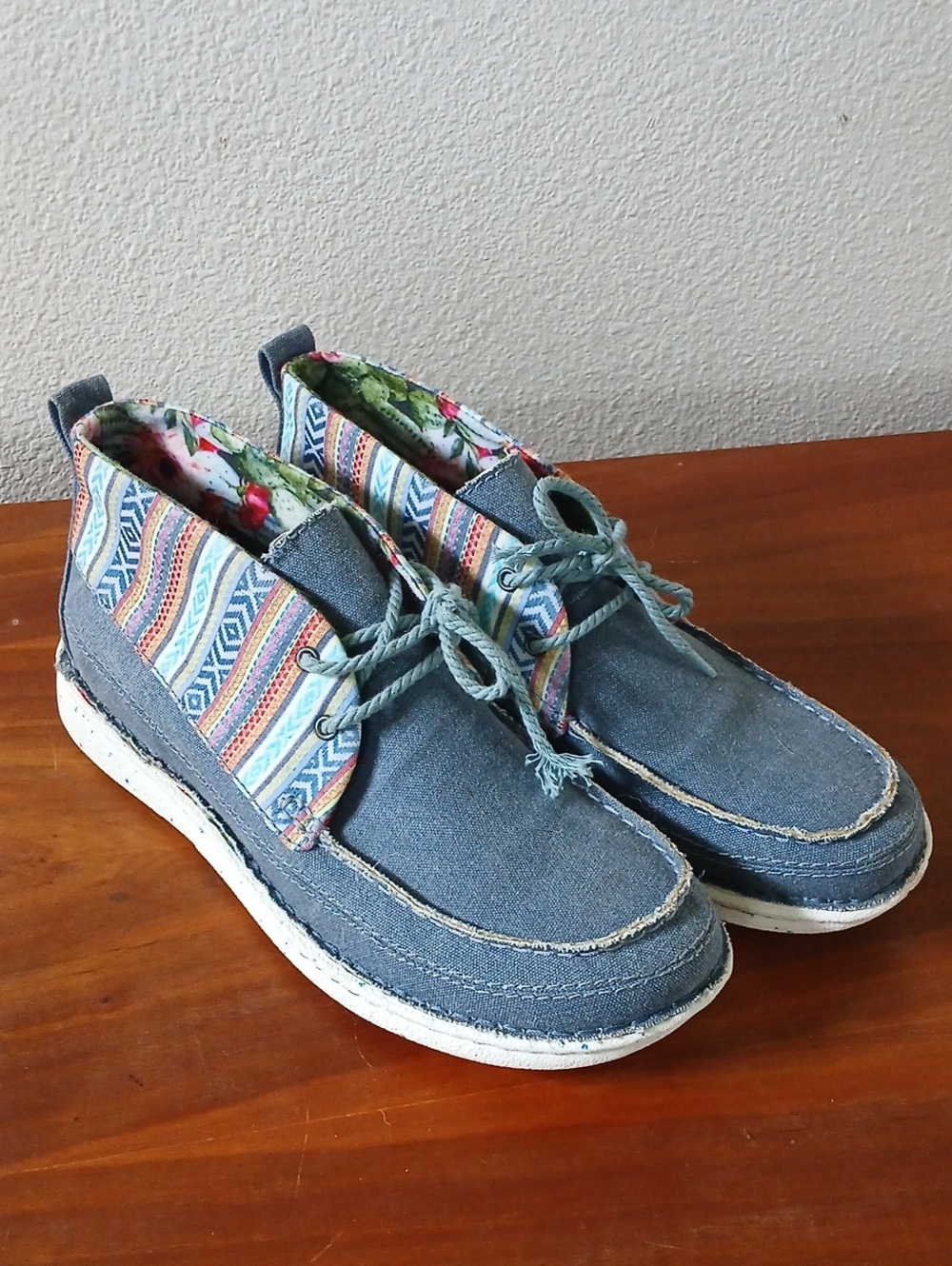 Womens Justin Casual Blue Canvas Sneakers